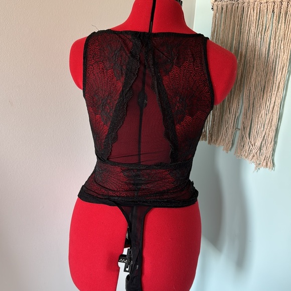 Guess black sheer stretchy lace bodysuit 🖤 - Picture 3 of 5